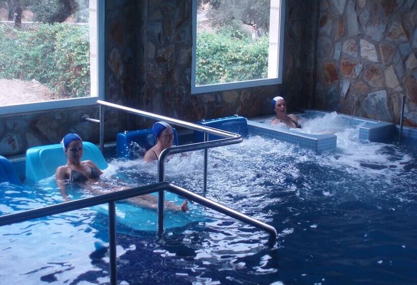 فندق Balneario Fuentes Del Trampal