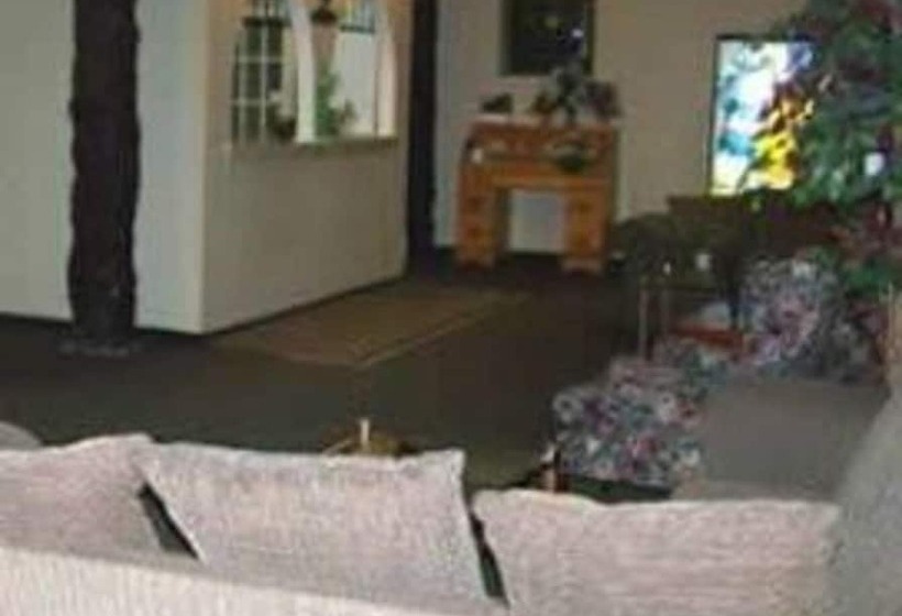 فندق Classic Inn