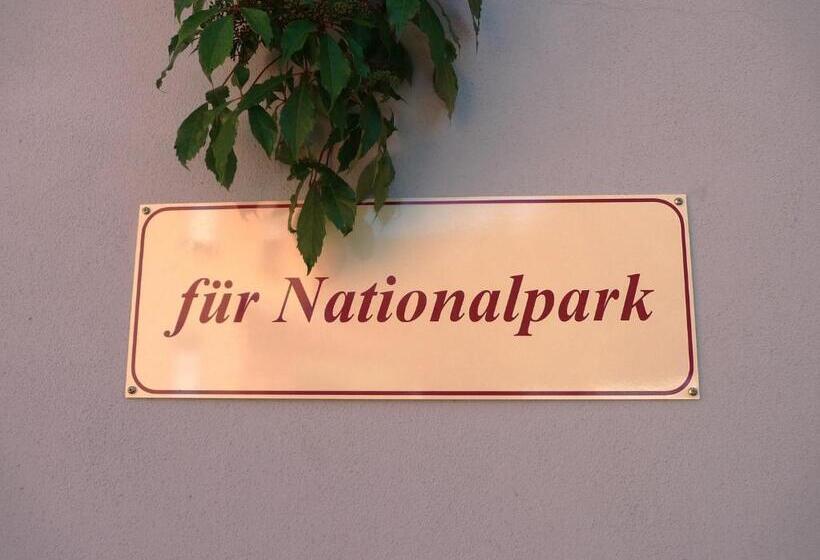 호텔 Garni Lindenhof Im Steigerwald