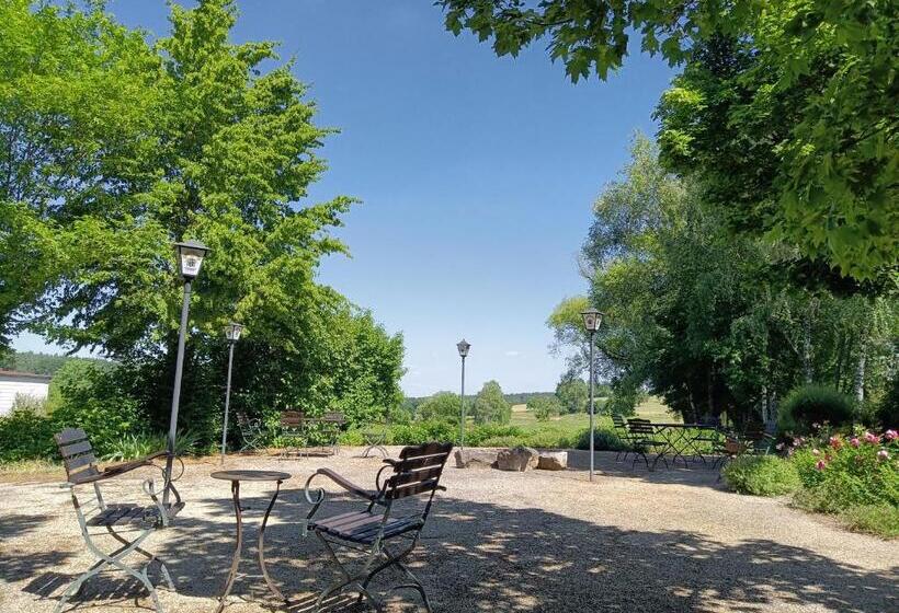 호텔 Garni Lindenhof Im Steigerwald