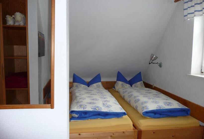 호텔 Garni Lindenhof Im Steigerwald