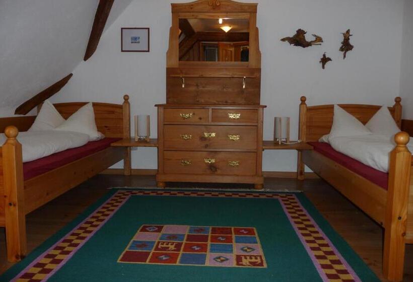 호텔 Garni Lindenhof Im Steigerwald