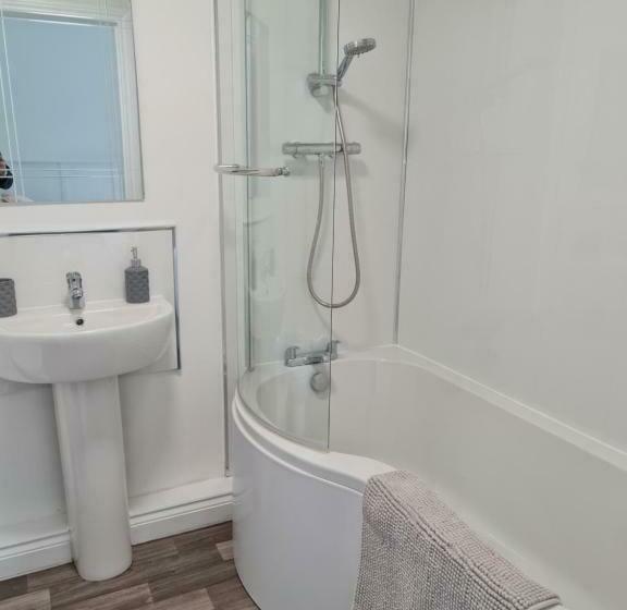 בית מלון כפרי The Selbourne