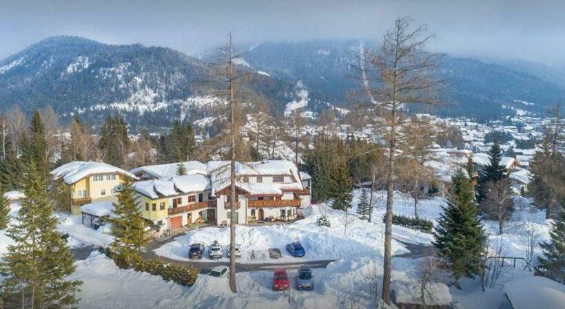 Landhaus Charlotte Apartments Tirol