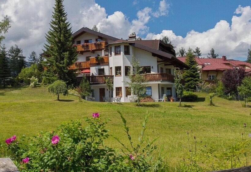 Landhaus Charlotte Apartments Tirol