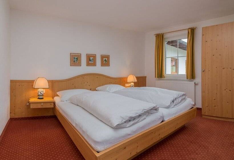 Landhaus Charlotte Apartments Tirol