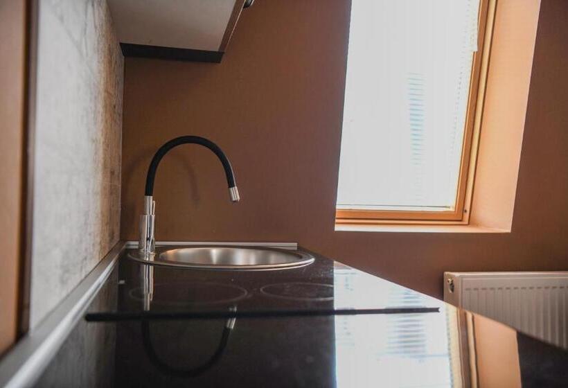 پانسیون Apartments And Rooms Max Well