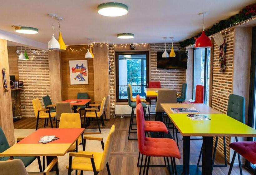 پانسیون Apartments And Rooms Max Well