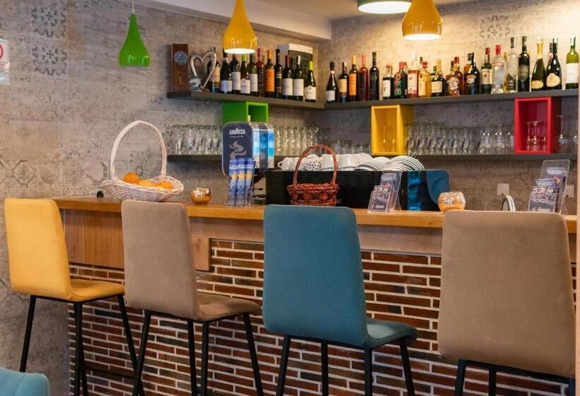 پانسیون Apartments And Rooms Max Well