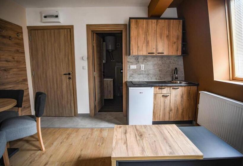 پانسیون Apartments And Rooms Max Well