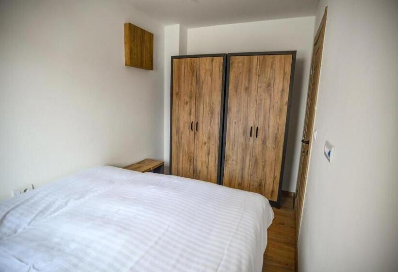 پانسیون Apartments And Rooms Max Well