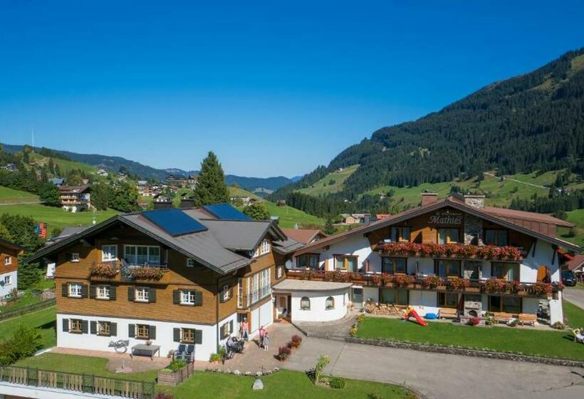 بنسيون Gästehaus Mathies