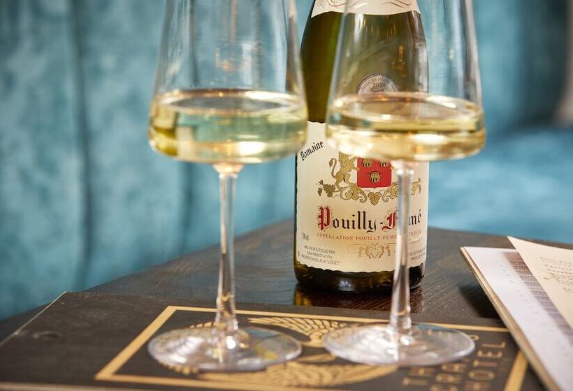 Three Cranes Serviced Apartments