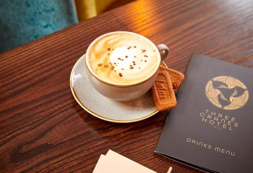 Three Cranes Serviced Apartments