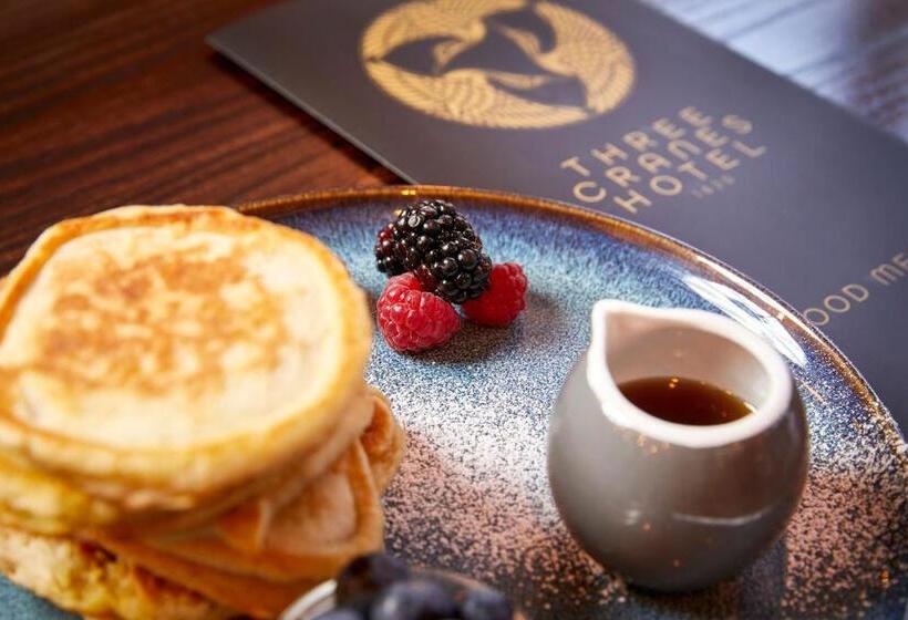 Three Cranes Serviced Apartments