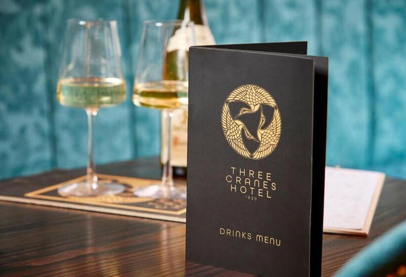 Three Cranes Serviced Apartments