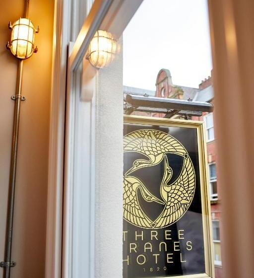 Three Cranes Serviced Apartments