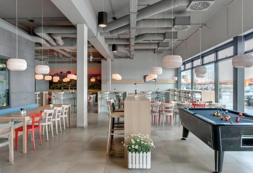 هاستل Meininger Hotel Berlin Airport