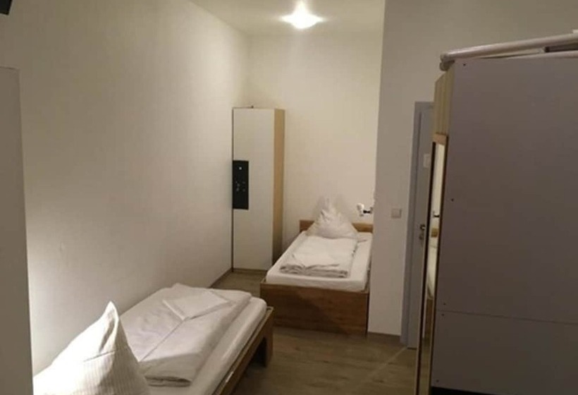 Gästehaus Kaiserpassage  Ihr Cityhostel