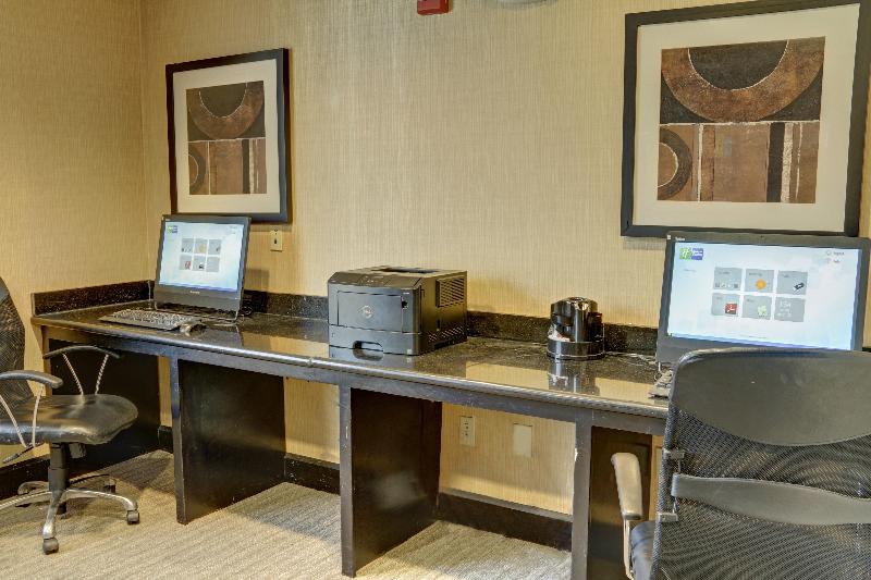 Holiday Inn Express Hotel & Suites Texarkana East, An Ihg