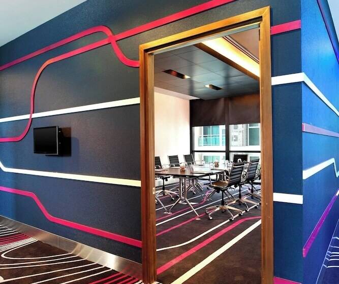 فندق Aloft Bangkok Sukhumvit 11