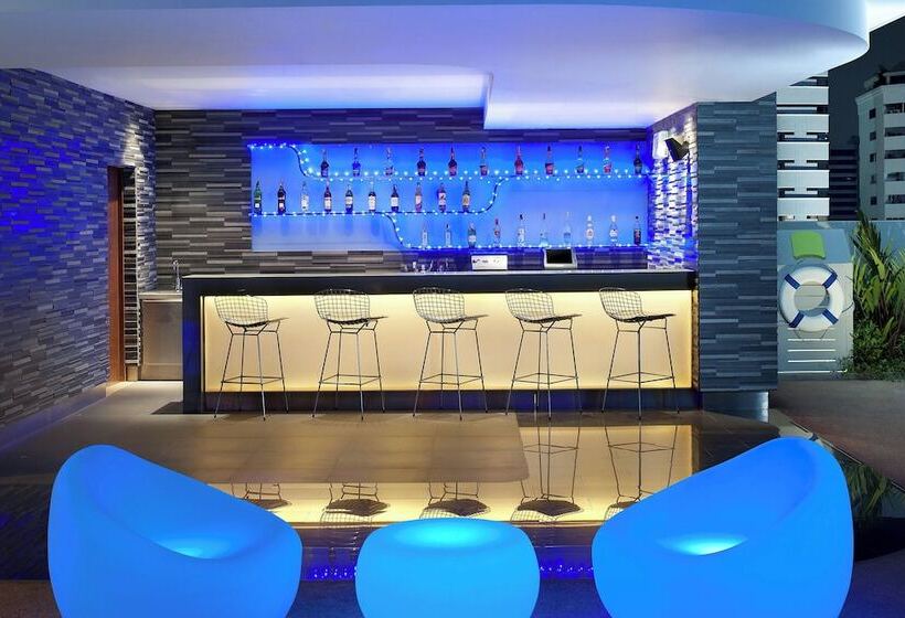 فندق Aloft Bangkok Sukhumvit 11