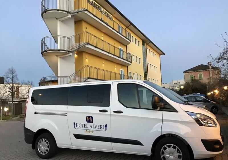 Отель Alveri
