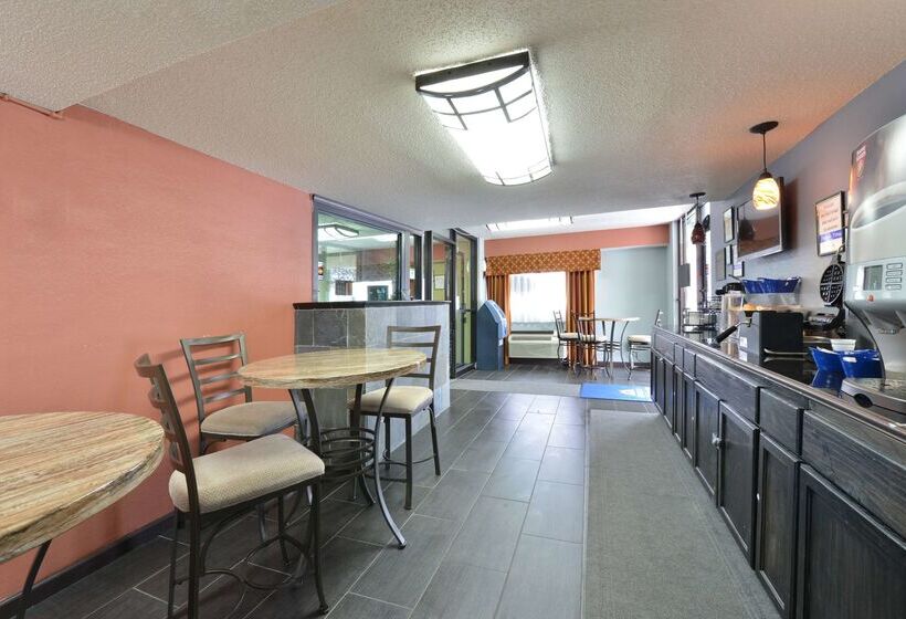 فندق Americas Best Value Inn Kansas City East   Independence