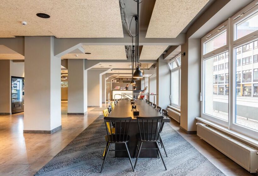 هتل a&o Hamburg City