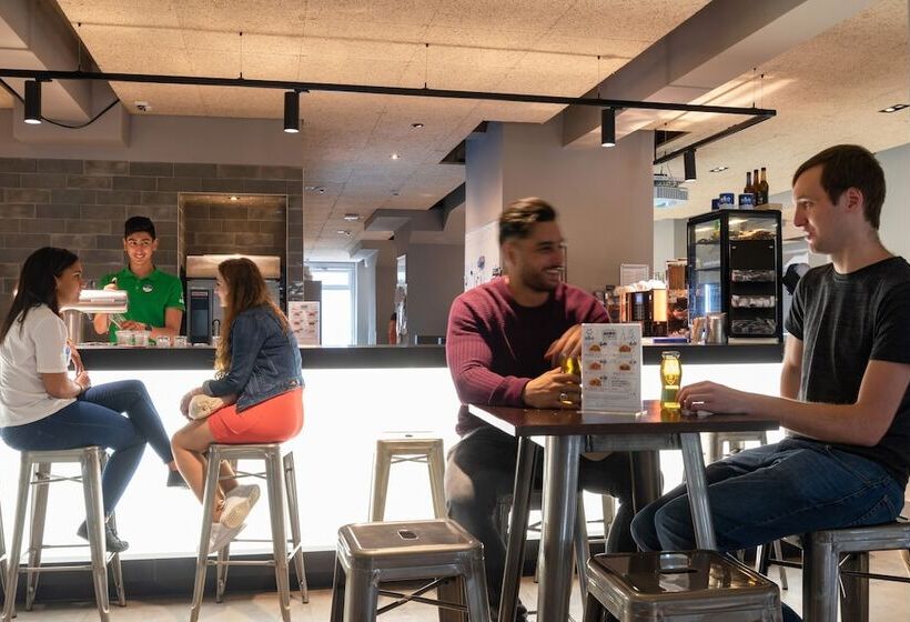 هتل a&o Hamburg City