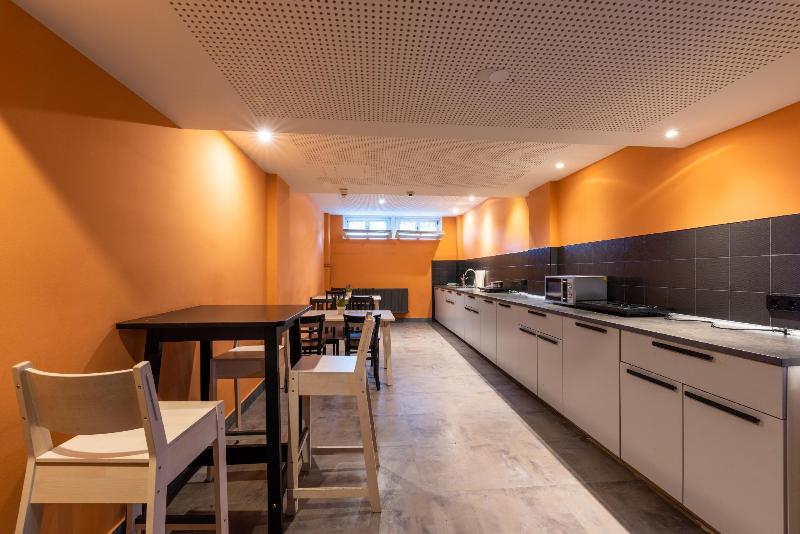 هتل a&o Hamburg City