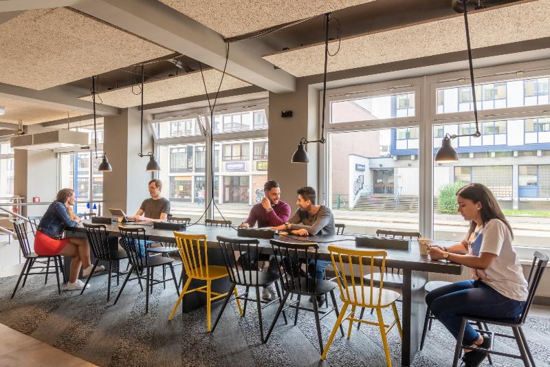 هتل a&o Hamburg City