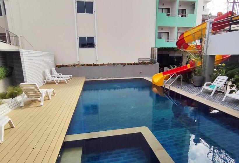 Отель Baan Manthana House