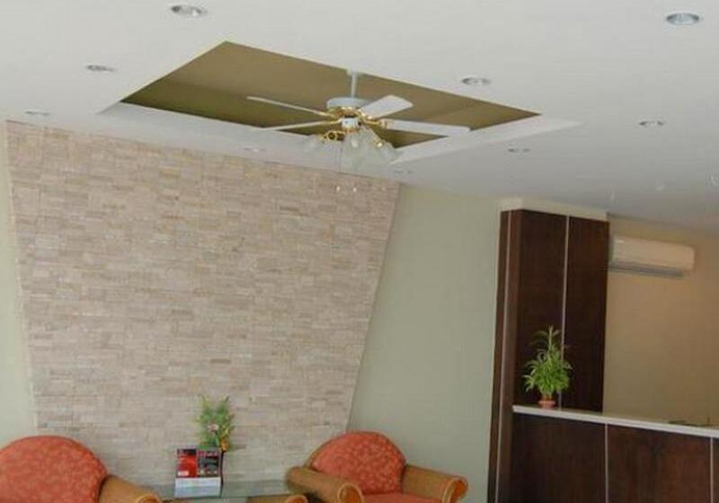 Отель Baan Manthana House