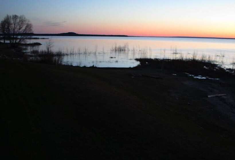 فندق Bavarian Haus Lakefront Inn