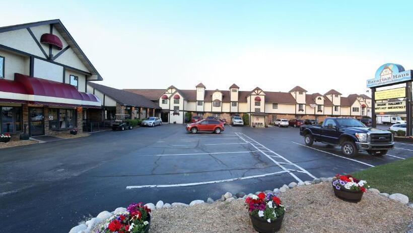 호텔 Bavarian Haus Lakefront Inn