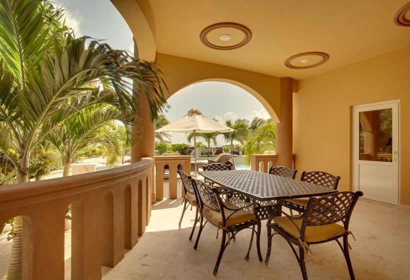 בית מלון כפרי Belizean Cove Estates