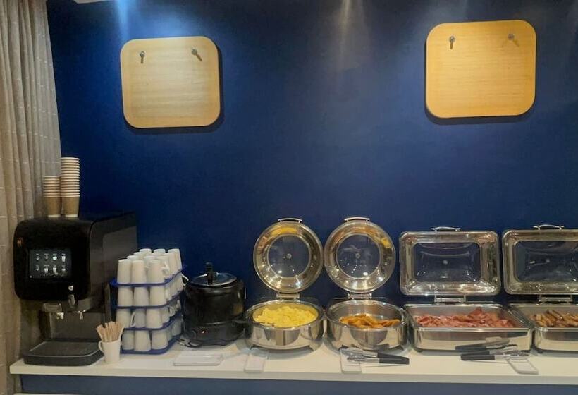 בית מלון כפרי Belvilla Crewe City Centre Lifestyle