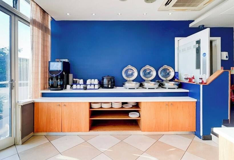 בית מלון כפרי Belvilla Crewe City Centre Lifestyle