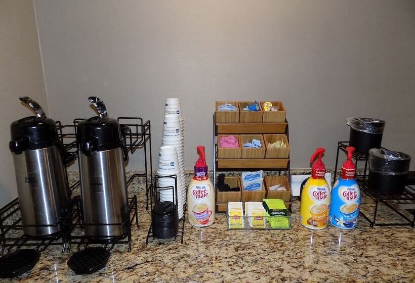 فندق Best Western Augusta West