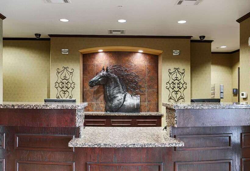 Отель Best Western Plus Royal Mountain Inn & Suites