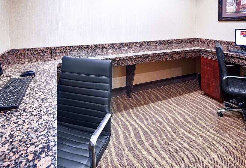 Отель Best Western Plus Royal Mountain Inn & Suites