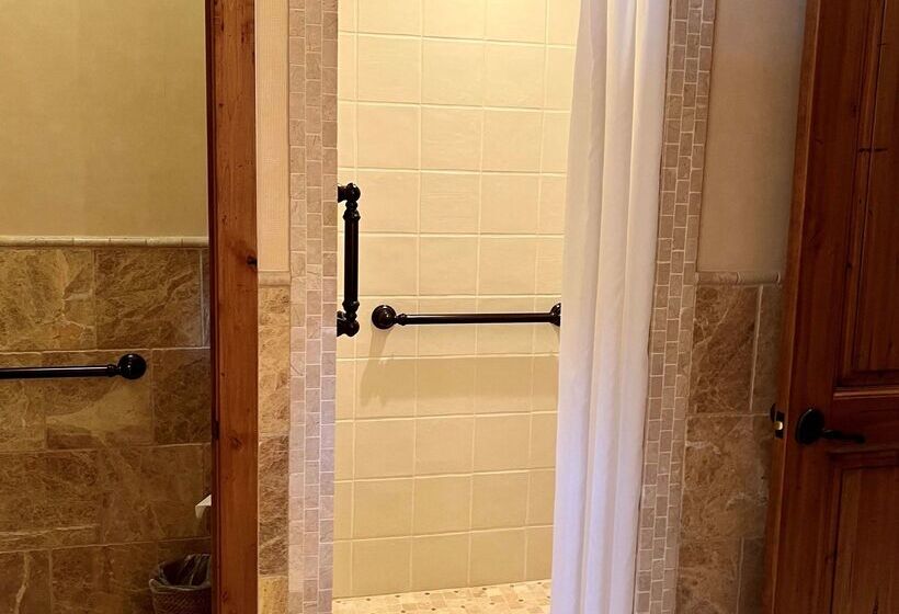 فندق Best Western Plus Waterburystowe