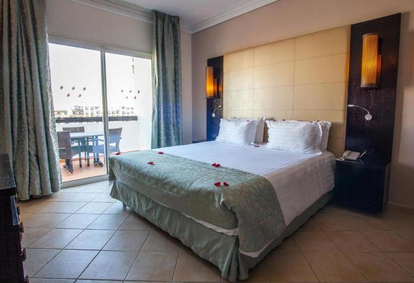 هتل Bianca Beach Family & Resort