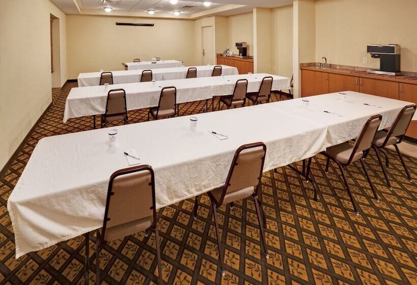 فندق Candlewood Suites Omaha Airport By Ihg