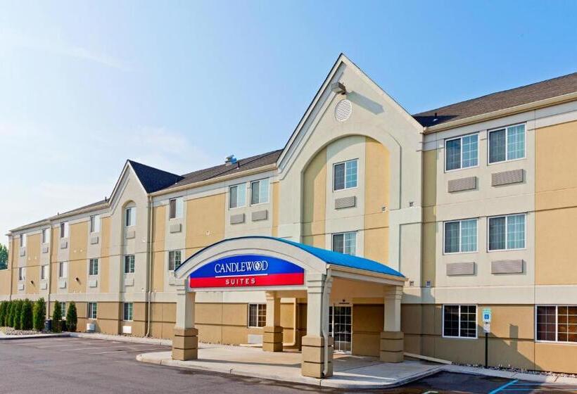 Отель Candlewood Suites Secaucus, An Ihg