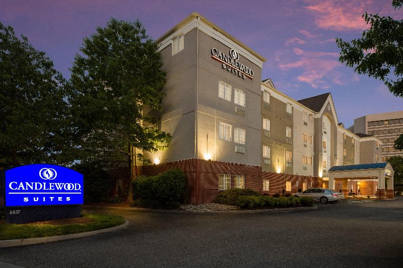 בית מלון כפרי Candlewood Suites Virginia Beach Town Center, An Ihg