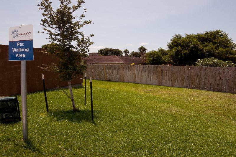 فندق Candlewood Victoria, An Ihg