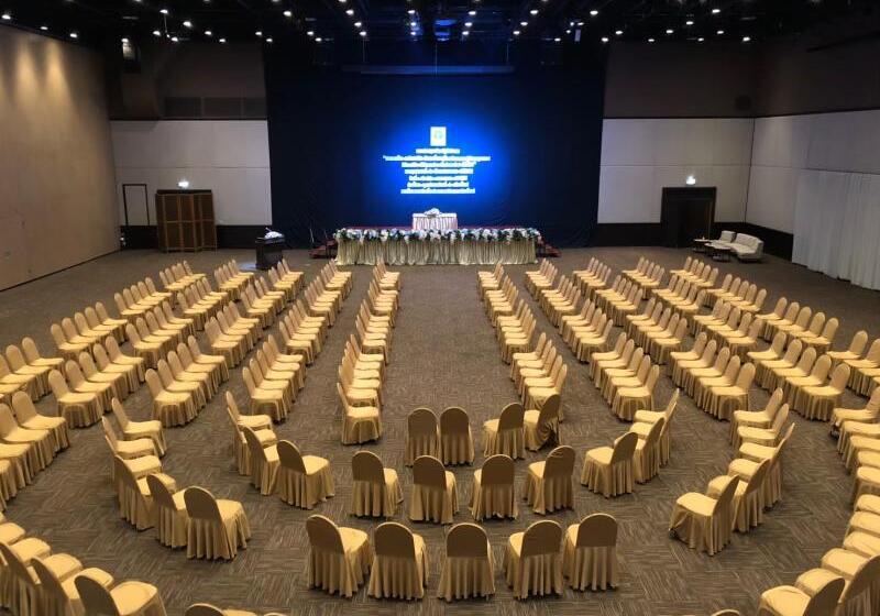 Chiangmai Grandview Hotel & Convention Center   Sha Extra Plus