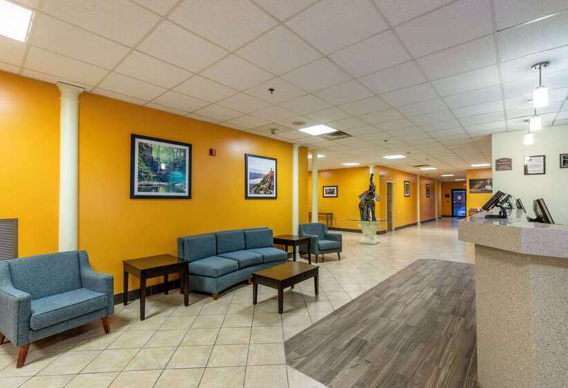 호텔 Americinn & Suites By Wyndham Baraboo Event Center